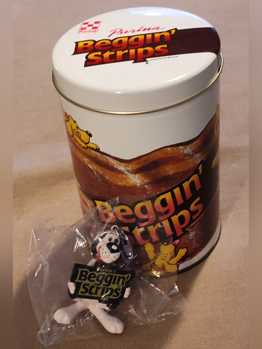 Vintage 90's & NEW!! Purina Beggin' Strips Collectible Tin with  Keychain